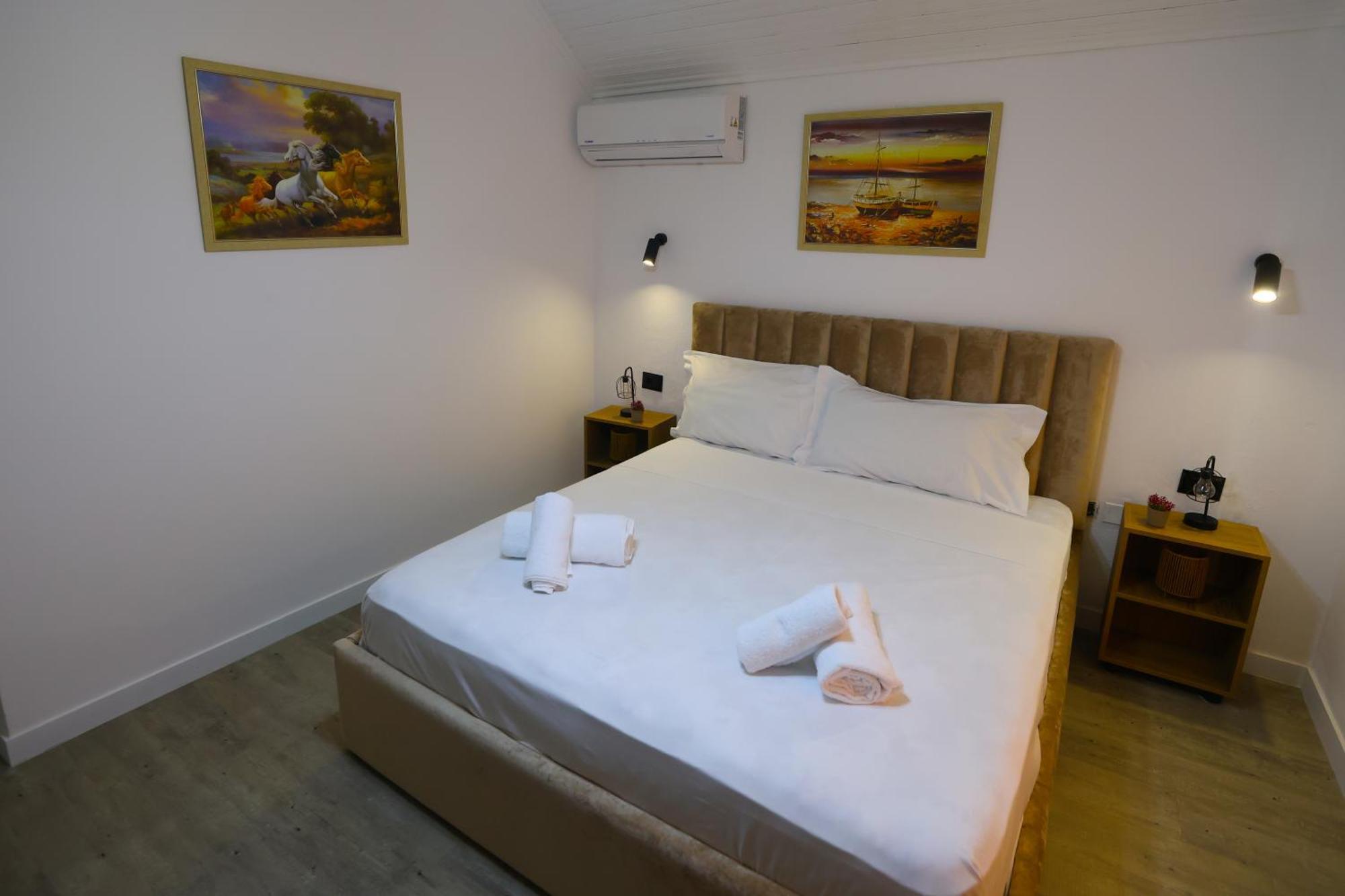 Vila Alizee Hotel Tirana Exterior foto